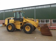    () CATERPILLAR 938G II