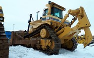   CAT D9